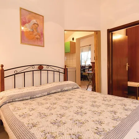 3 Bedroom Lovely In Vodnjan 아파트 Mednjan